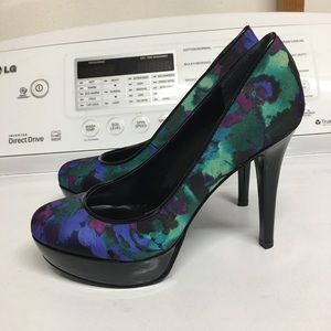 Brand new Nine West platform heel